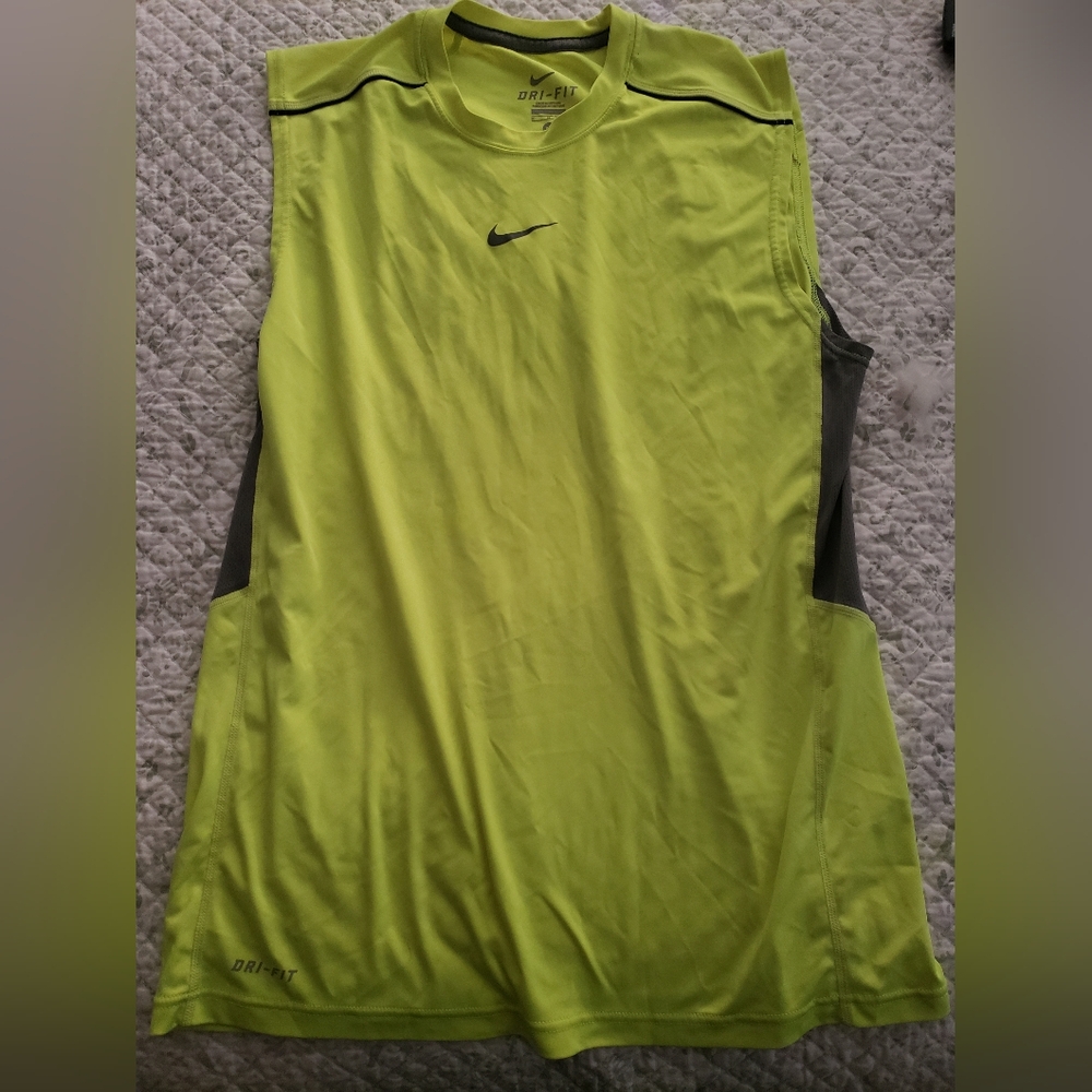 Nike Dri-FIT Sleeveless Shirt